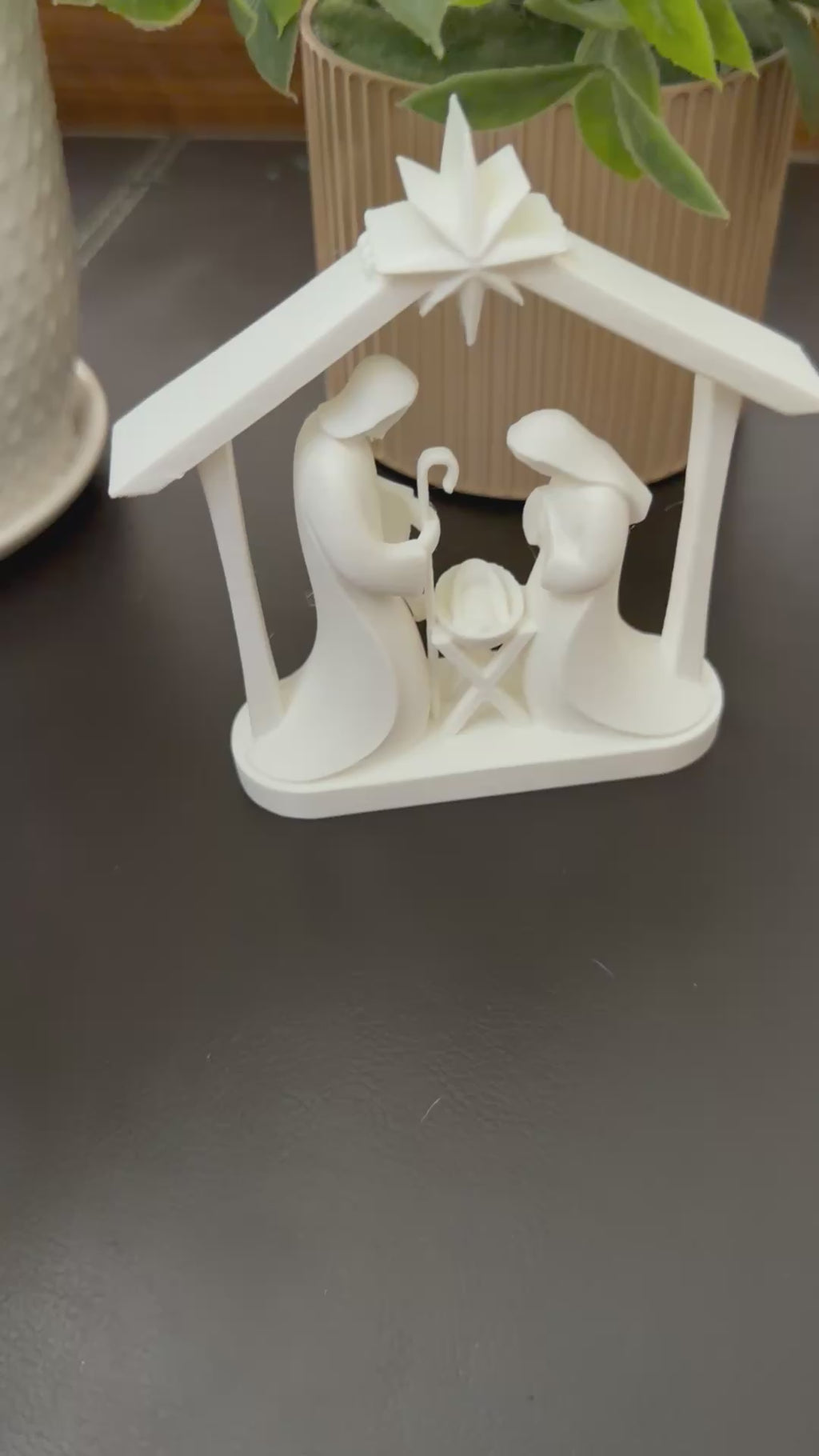 Bethlehem Star Nativity – Minimalist White Holy Family Scene